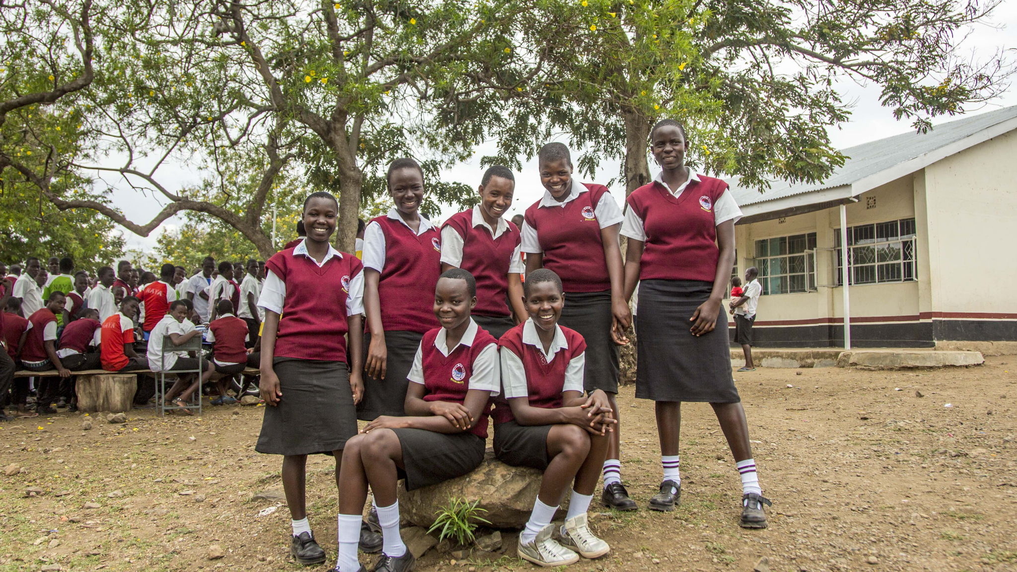 Kenya Genanvendelige bind, rent vand og oplysning om pigers rettigheder